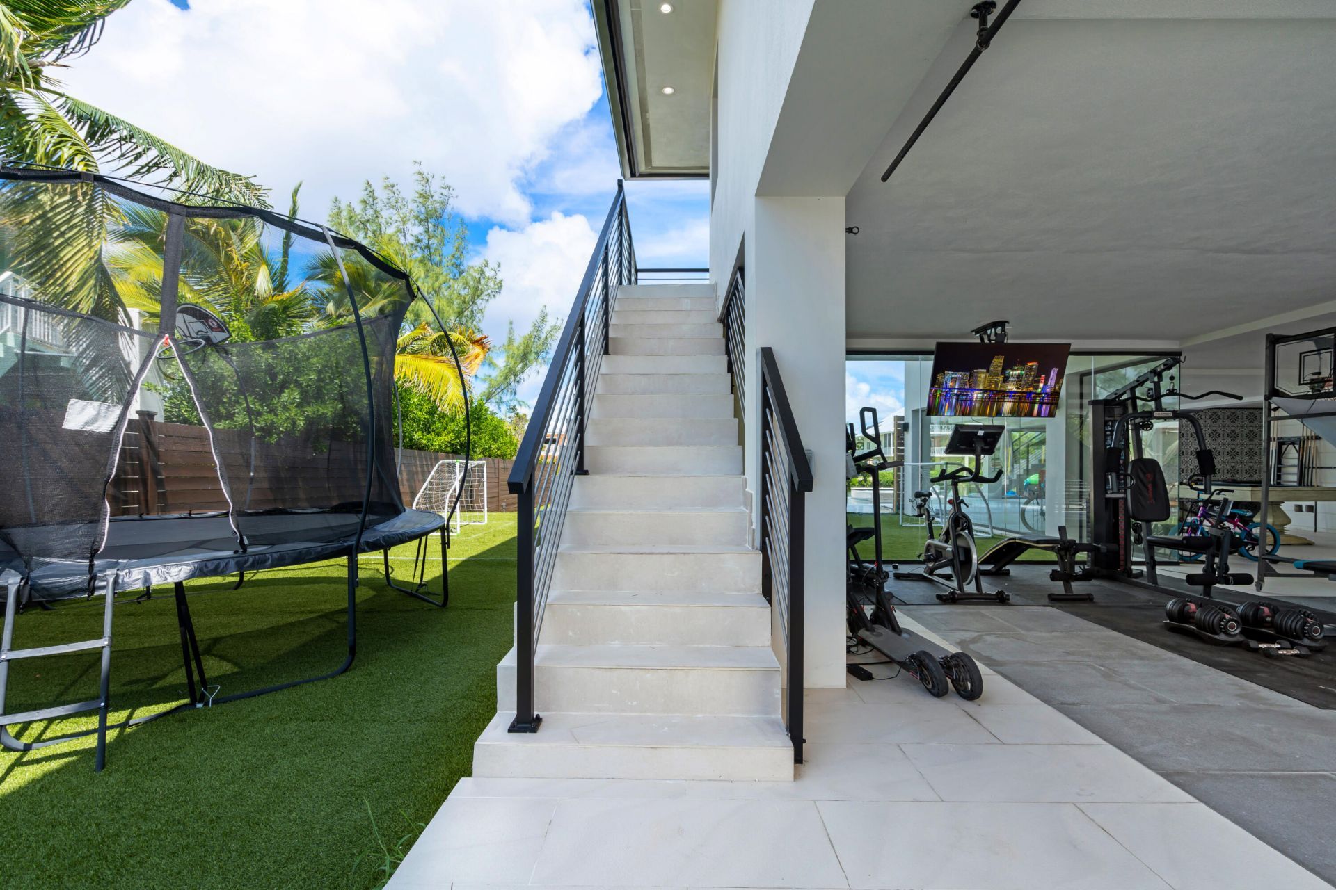 32 N Bounty Lane, Key Largo, FL 33037 Photo