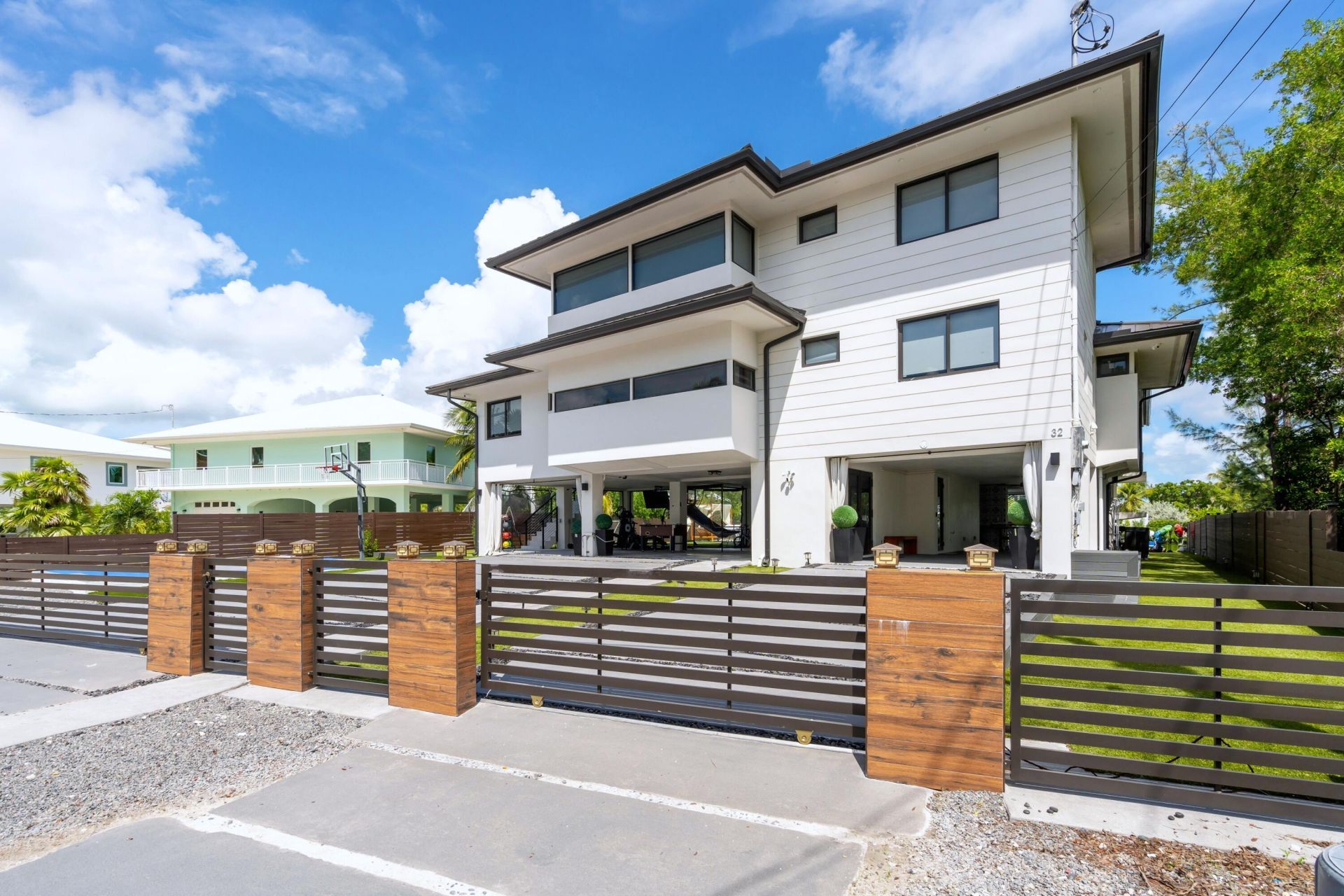 32 N Bounty Lane, Key Largo, FL 33037 Photo