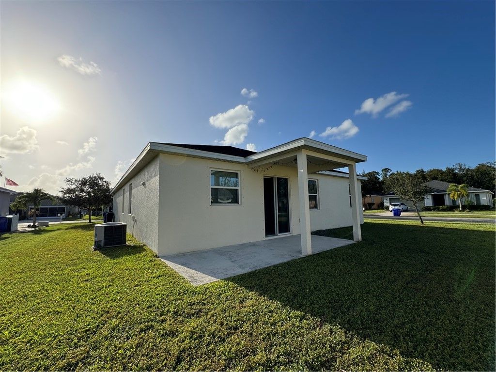 101 Elena Drive, Sebastian, FL 32958 Photo
