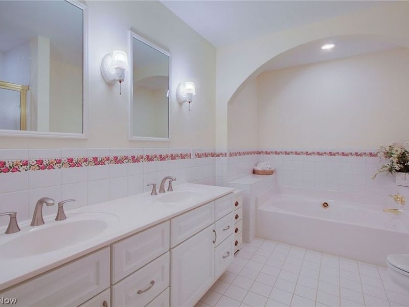 1027 Heath Way, Stow, OH 44224 Photo 13