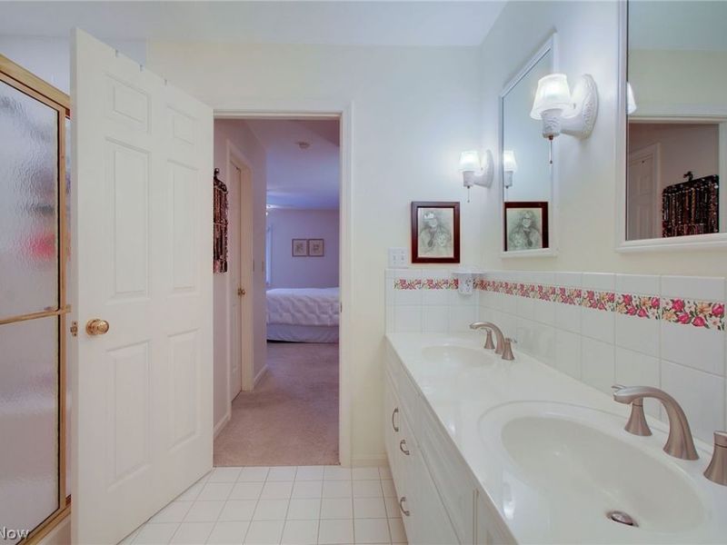 1027 Heath Way, Stow, OH 44224 Photo 14