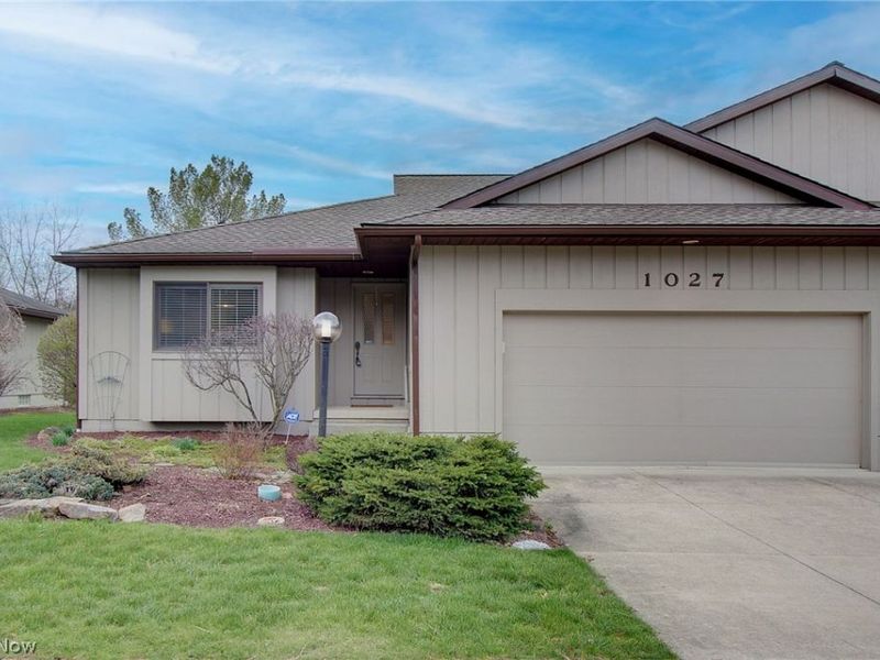 1027 Heath Way, Stow, OH 44224 Photo 2