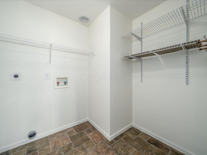 549 Chatham Court, Circleville, OH 43113 Photo 25