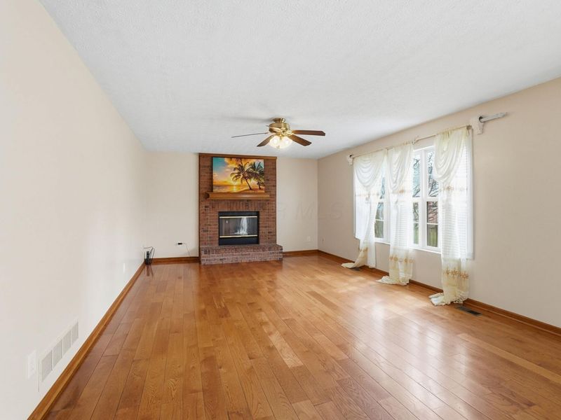 6117 Jimson Drive , Galloway, OH 43119 Photo 10