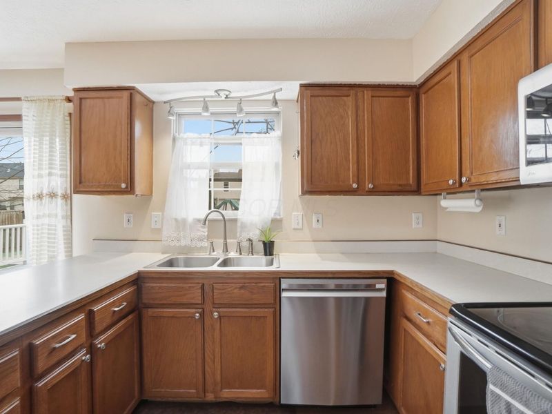 6117 Jimson Drive , Galloway, OH 43119 Photo 21