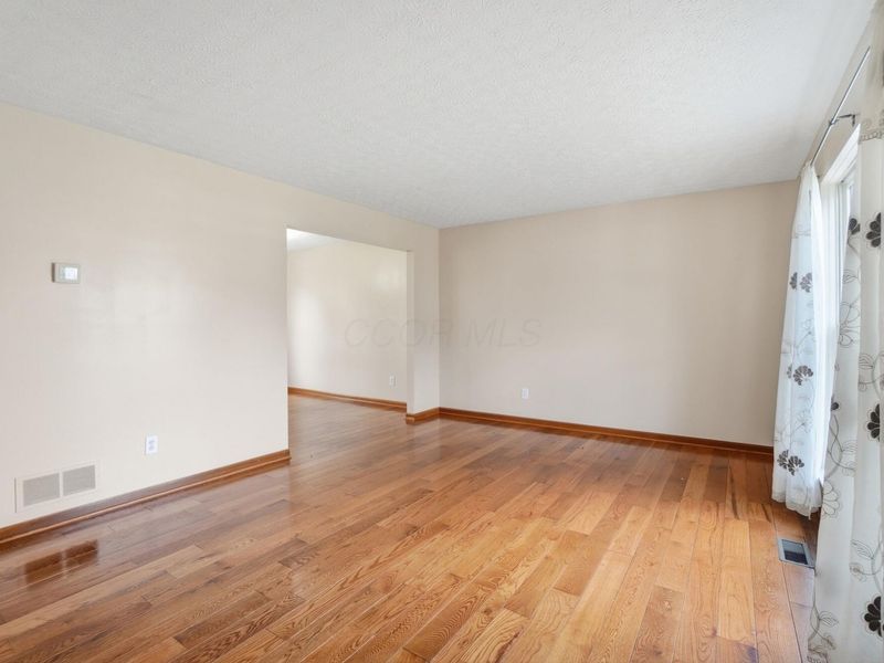 6117 Jimson Drive , Galloway, OH 43119 Photo 7