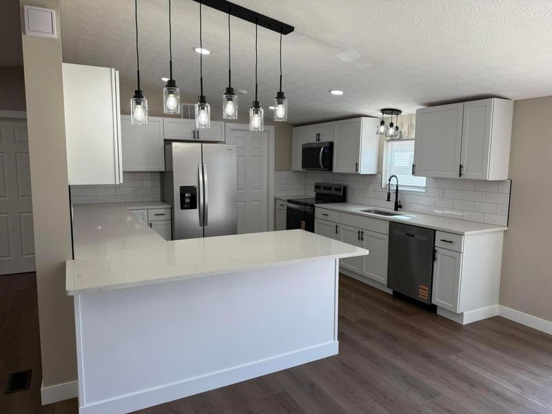 3190 Chicken Coop Hill Road SE, Lancaster, OH 43130 Photo 9