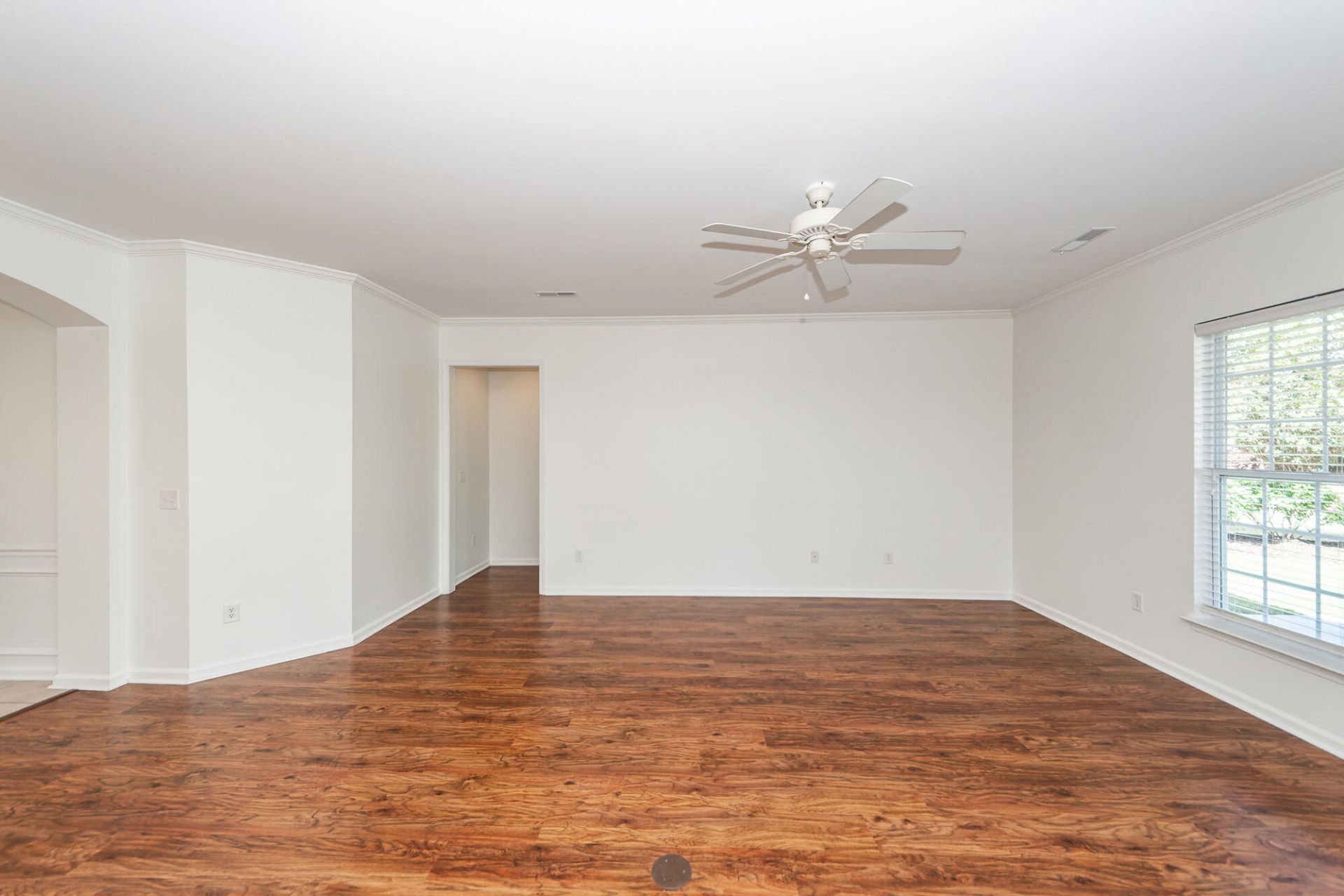 318 Oyster Bay Drive Photo 22