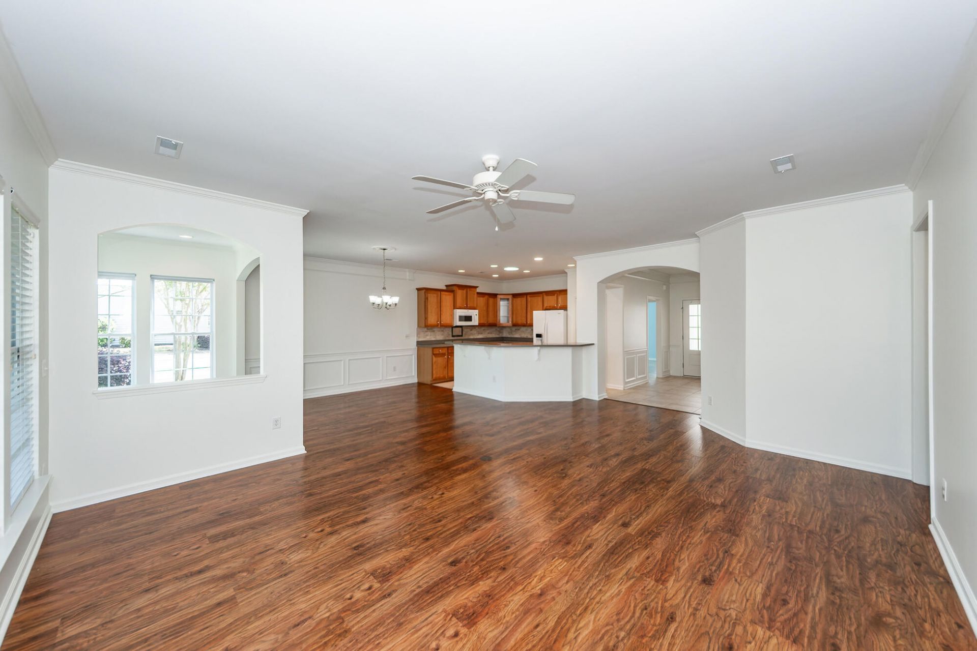 318 Oyster Bay Drive Photo 27