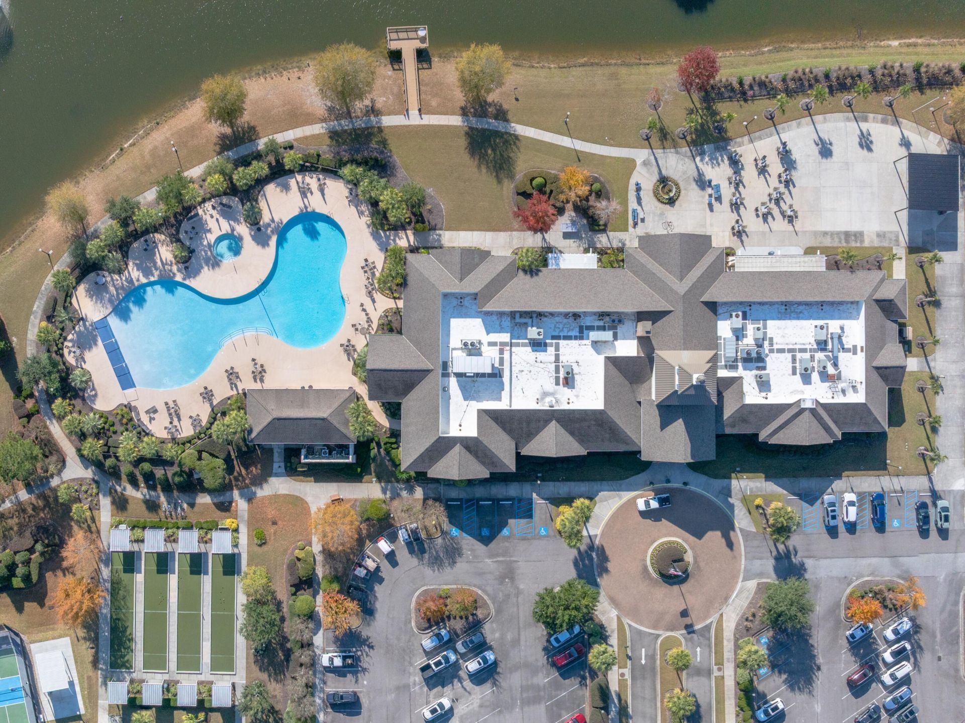 318 Oyster Bay Drive Photo 57