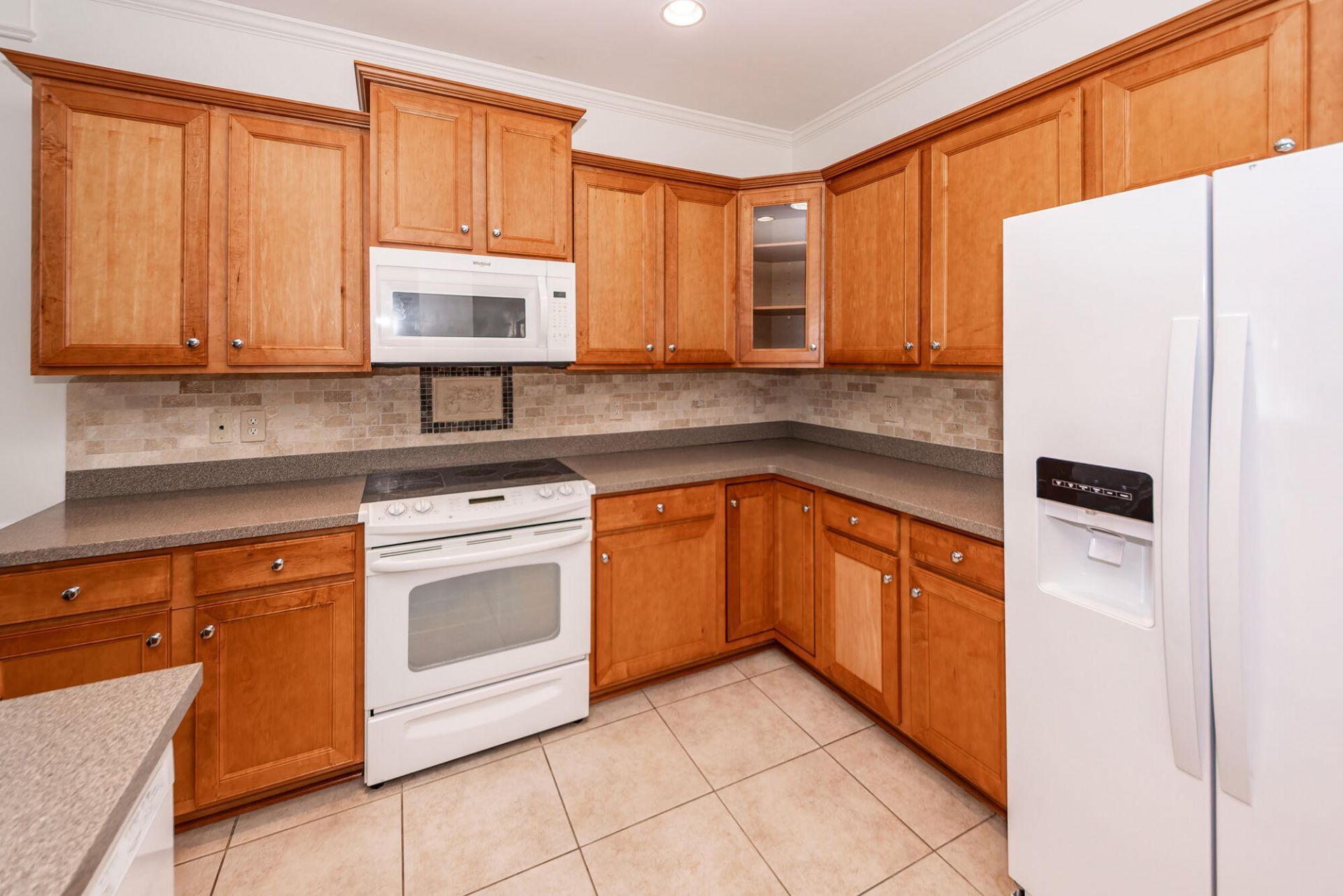 318 Oyster Bay Drive Photo 7