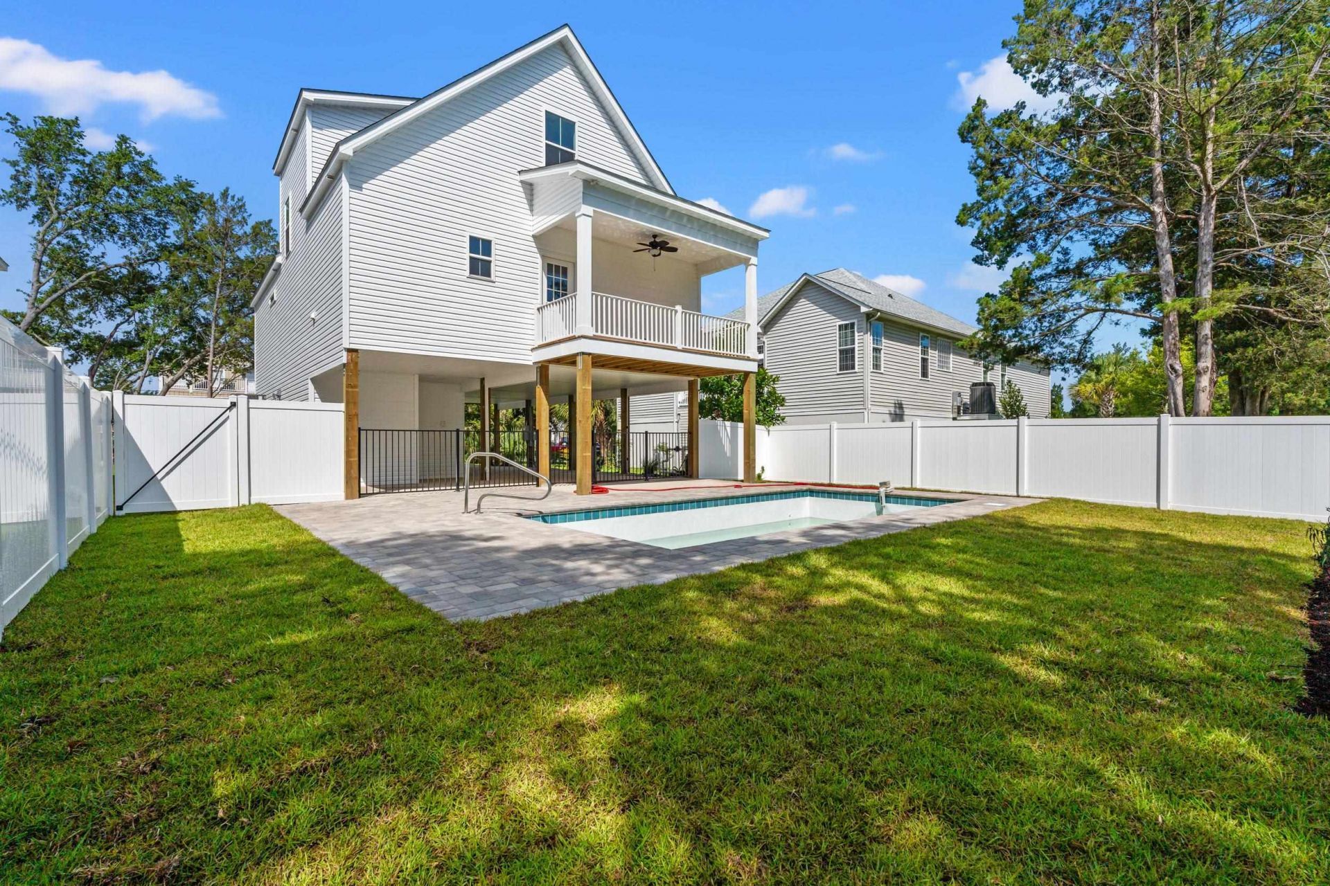 1718 26th Ave. N Photo 29