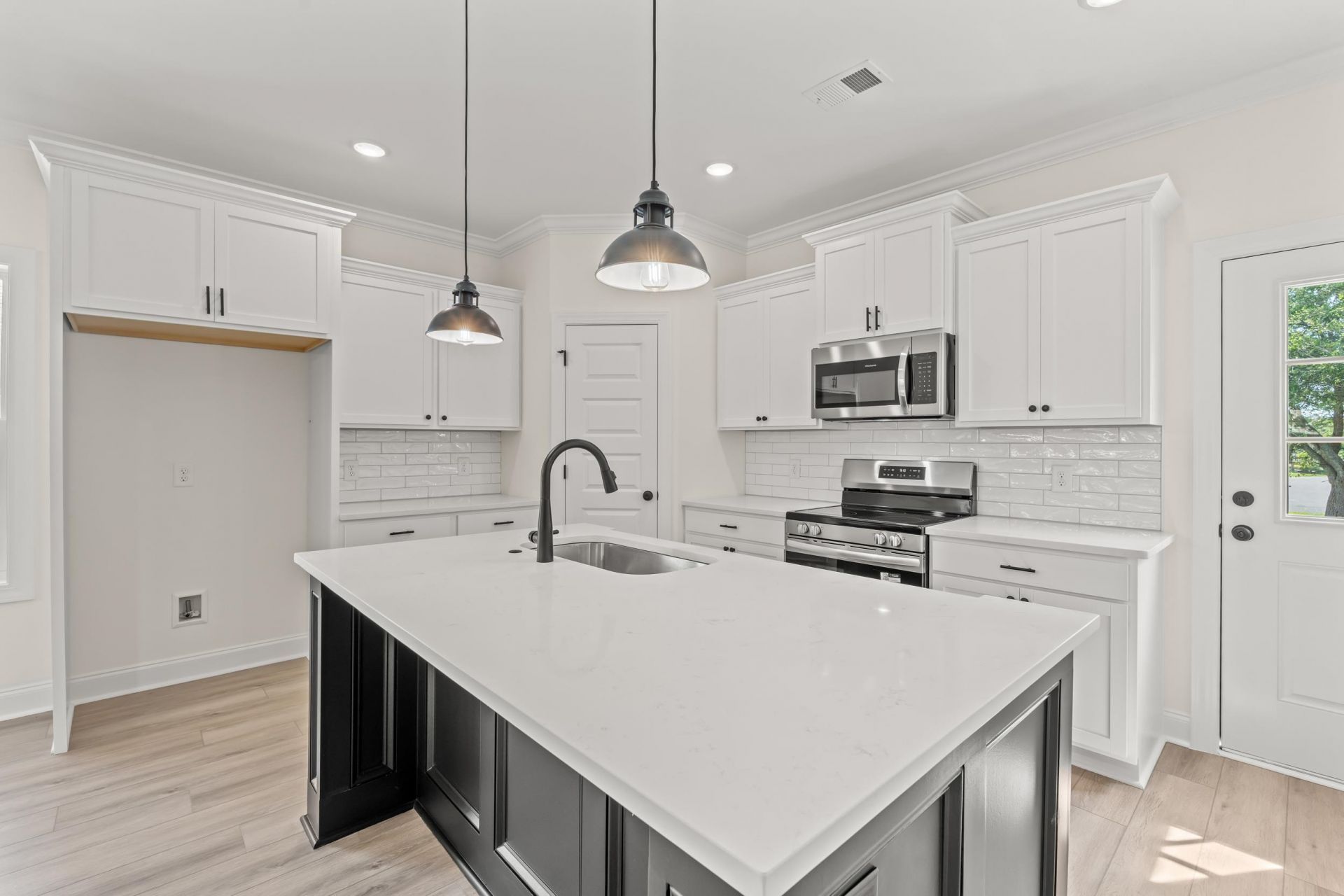 1718 26th Ave. N Photo 6