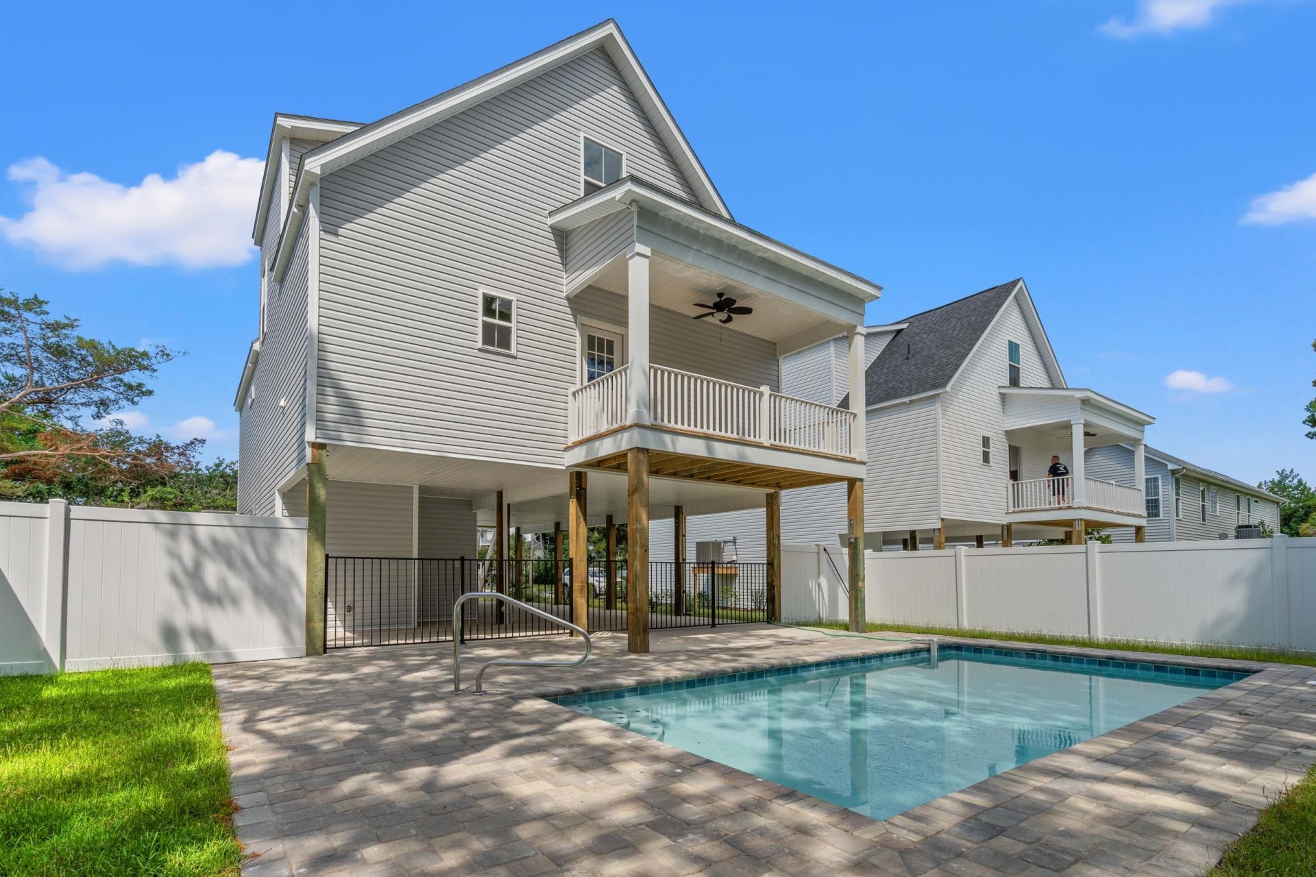 1716 26th Ave. N Photo 22