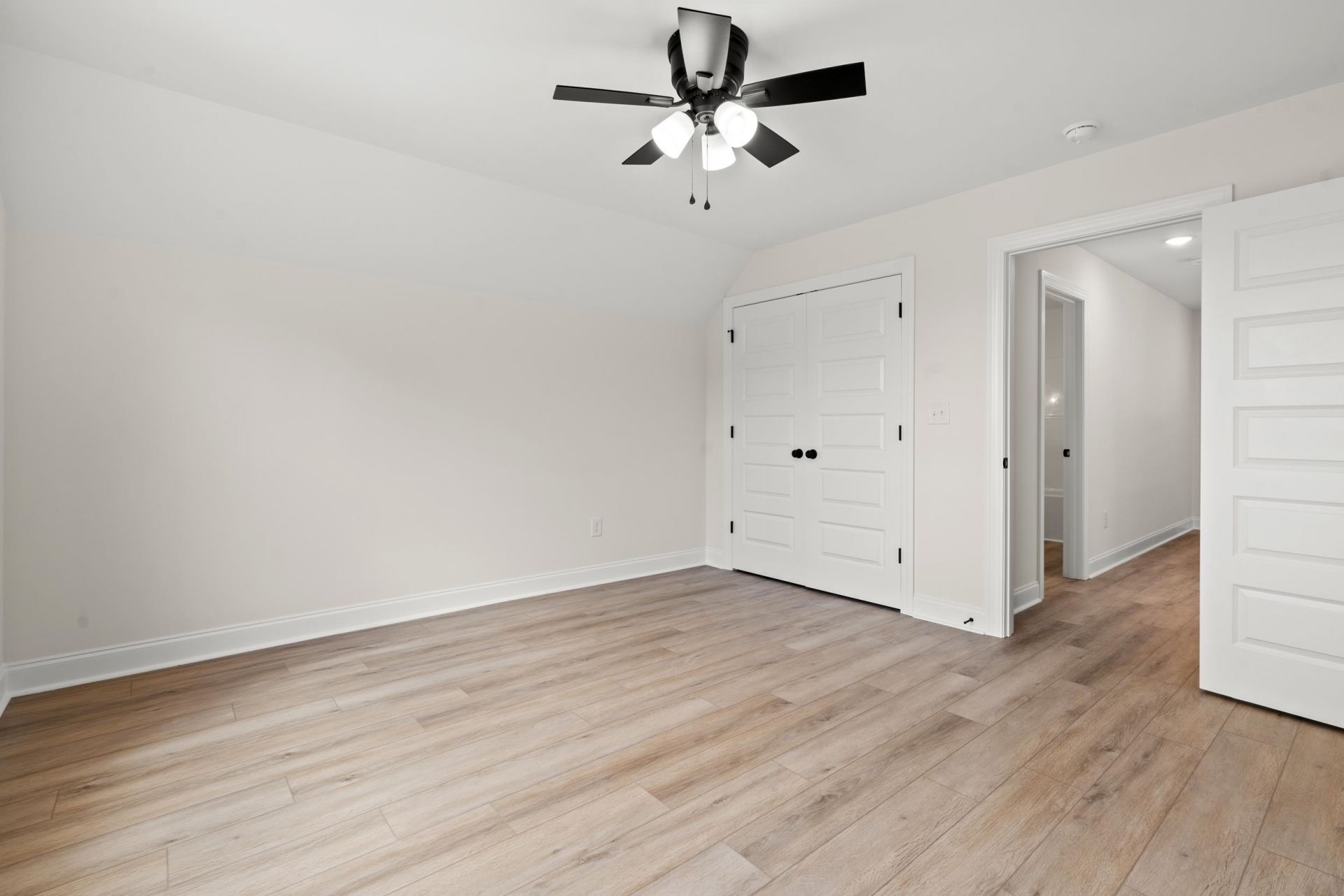 1716 26th Ave. N Photo 25