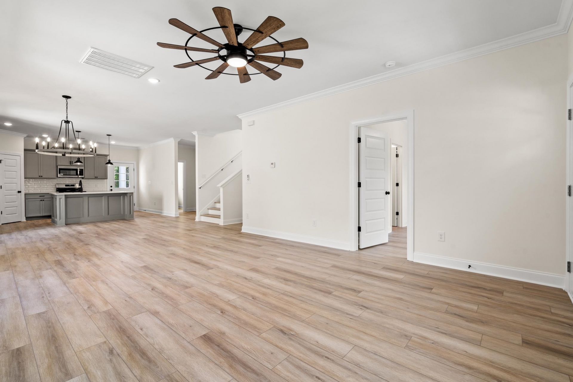 1716 26th Ave. N Photo 5