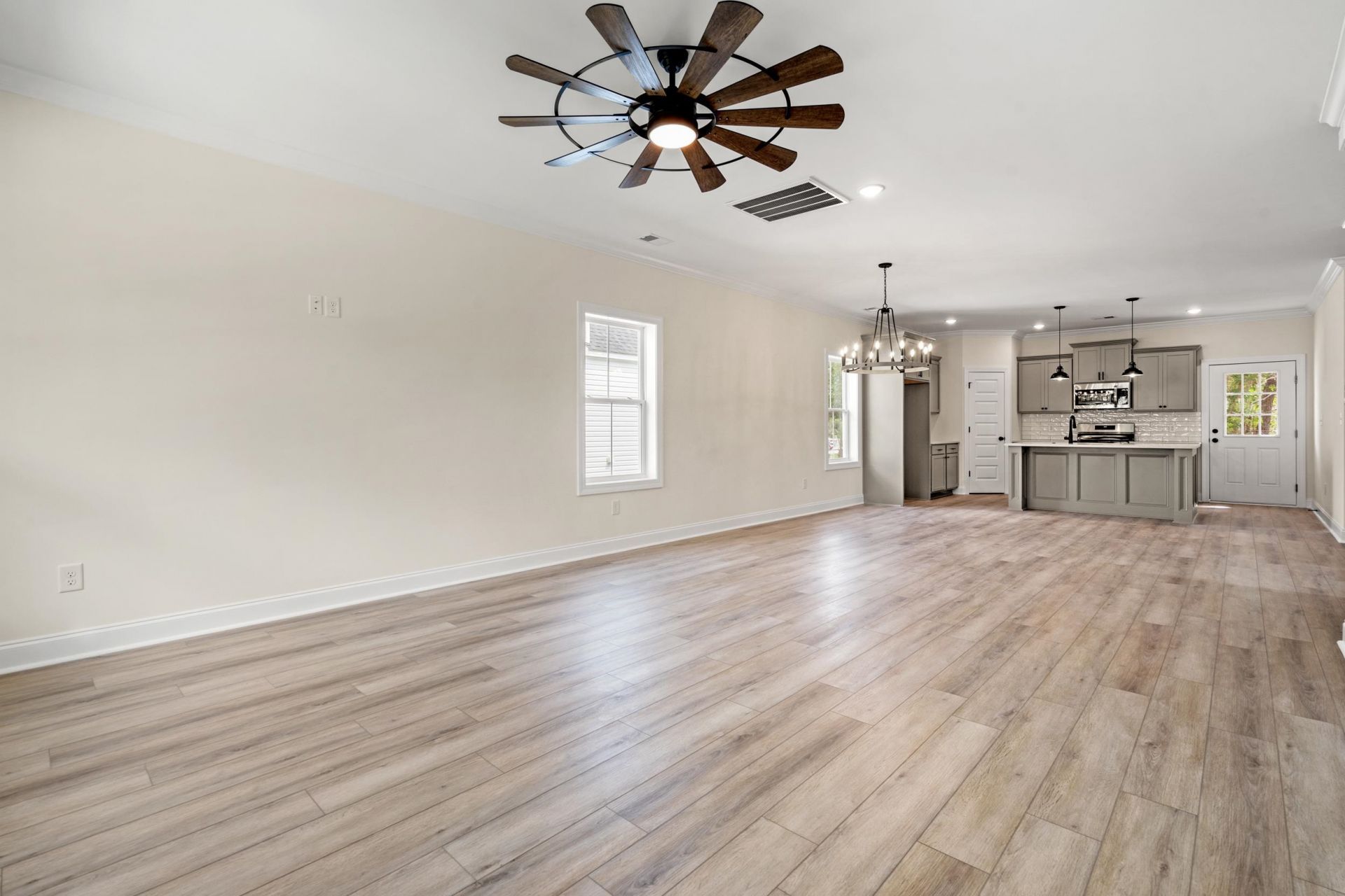 1716 26th Ave. N Photo 6