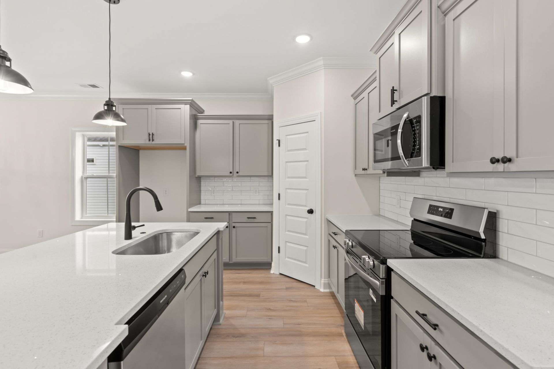 1716 26th Ave. N Photo 9