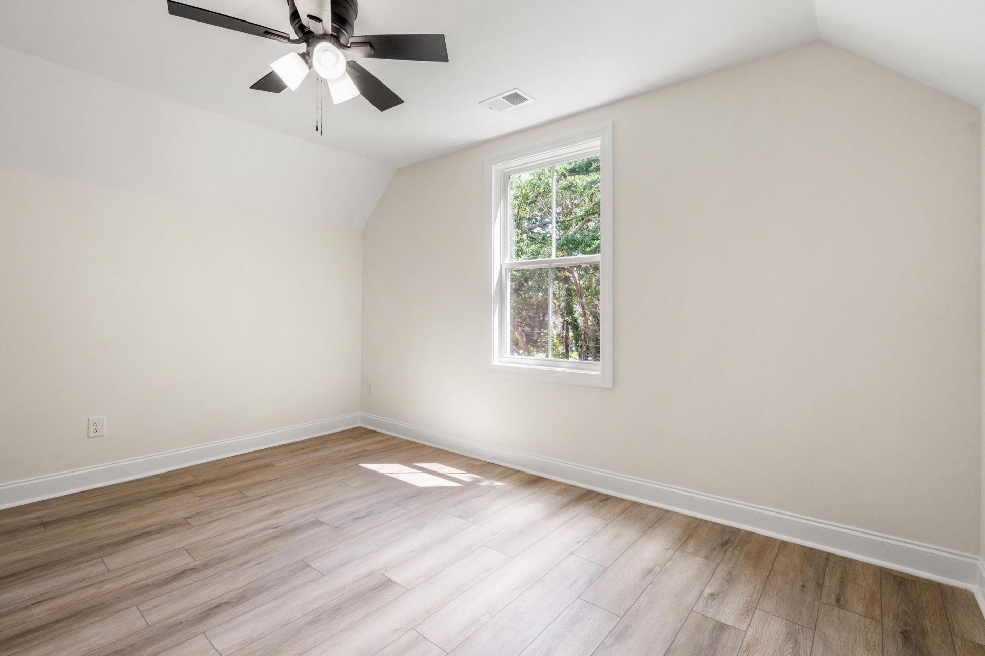 1712 26th Ave. N Photo 23