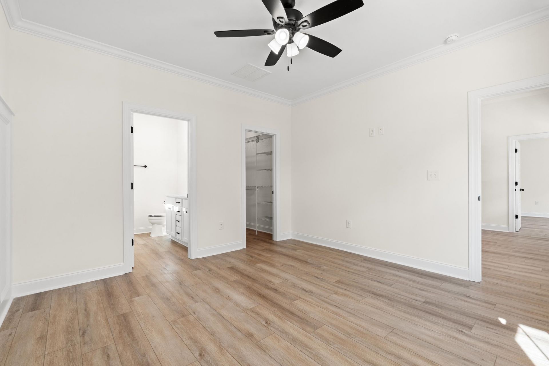 2428 Park St. Photo 20