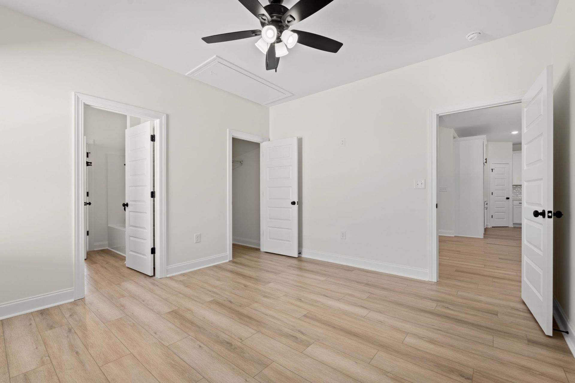 2428 Park St. Photo 27