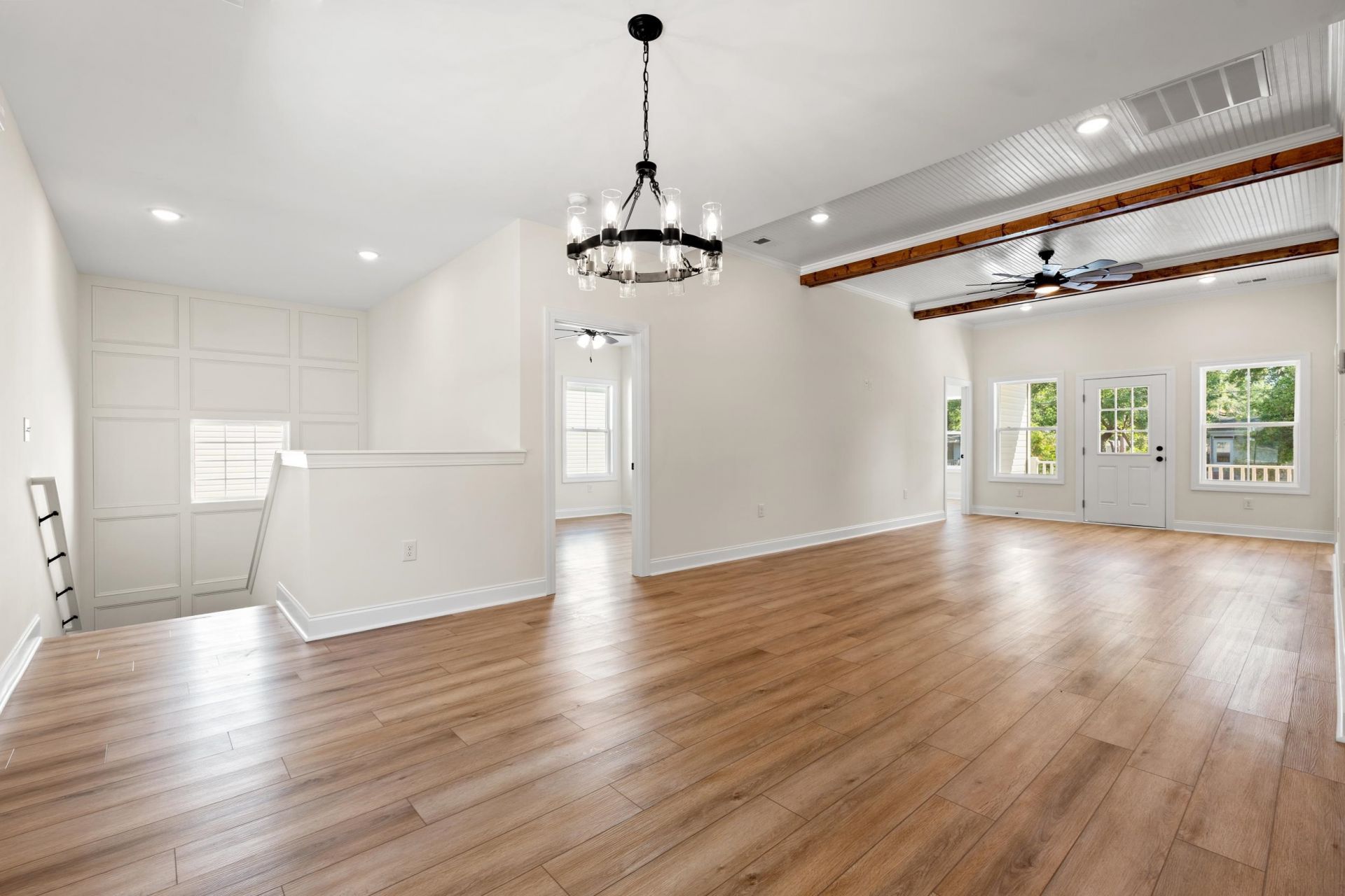 2428 Park St. Photo 5