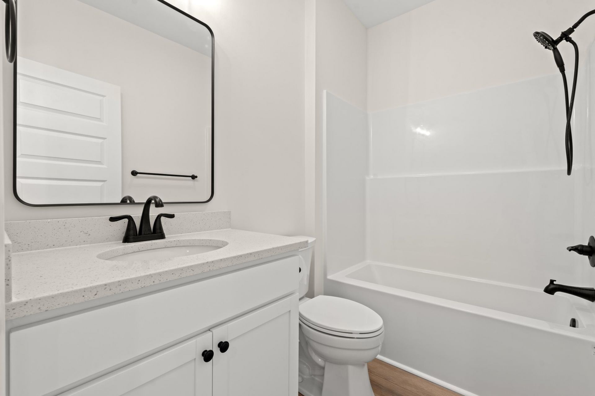 2426 Park St. Photo 22