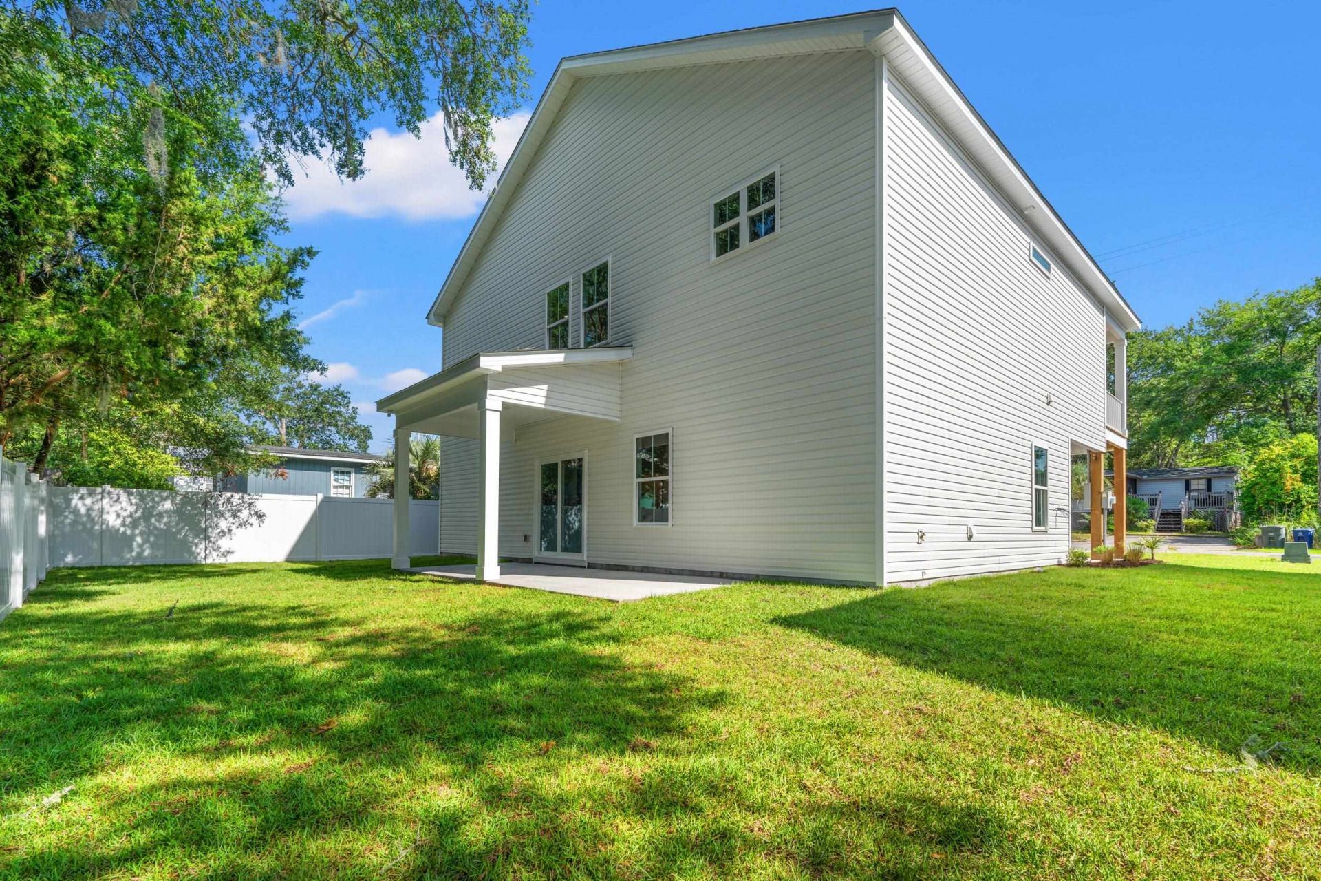 2426 Park St. Photo 31