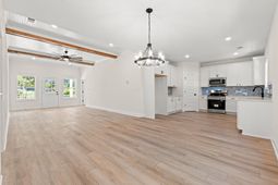 2426 Park St. photo 4