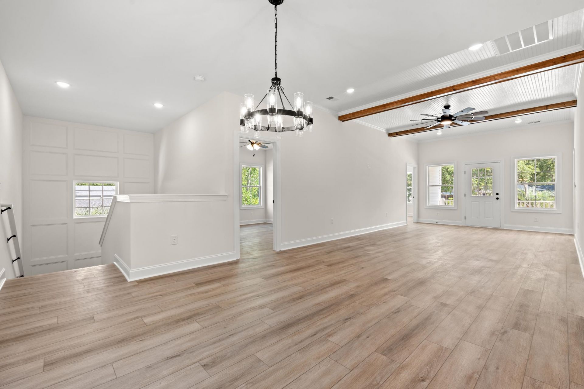 2426 Park St. Photo 7