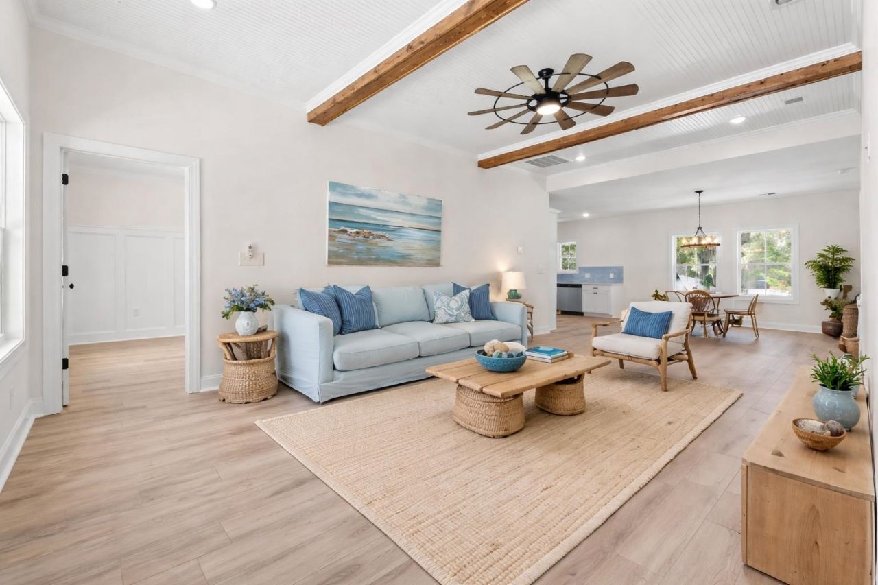 2426 Park St. Photo 9