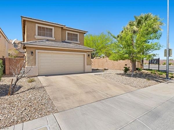 1053 Carson Run Street, Henderson, NV 89002