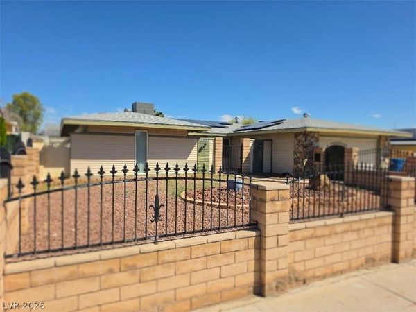 4092 E Harmon Avenue, Las Vegas, NV 89121