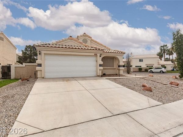 352 Lander Drive , Henderson, NV 89074