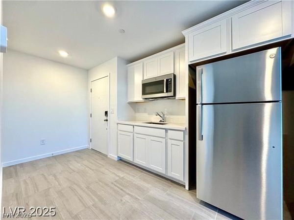 9230 Elena Hills Lane , Las Vegas, NV 89166