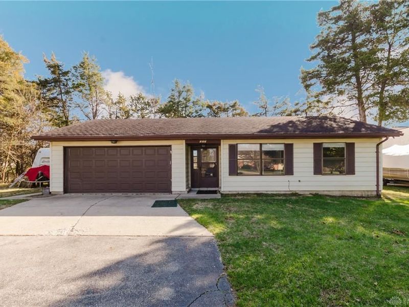 777 Lakengren Drive, Eaton, OH 45320 Photo 2