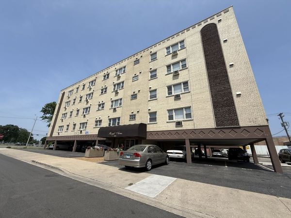 3001 Thatcher Avenue , Unit 4J, River Grove, IL 60171