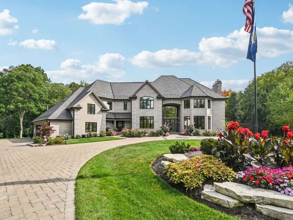 3001 Glen Eagles Court , St. Charles, IL 60174