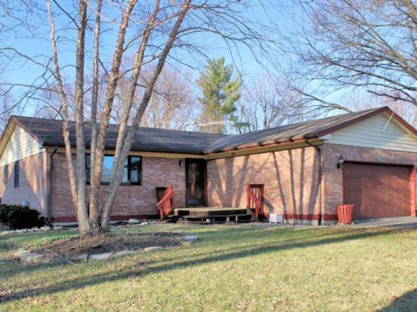 1652 Hilda Drive , Lake Holiday, IL 60548