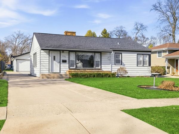 420 Grant Street , Downers Grove, IL 60515