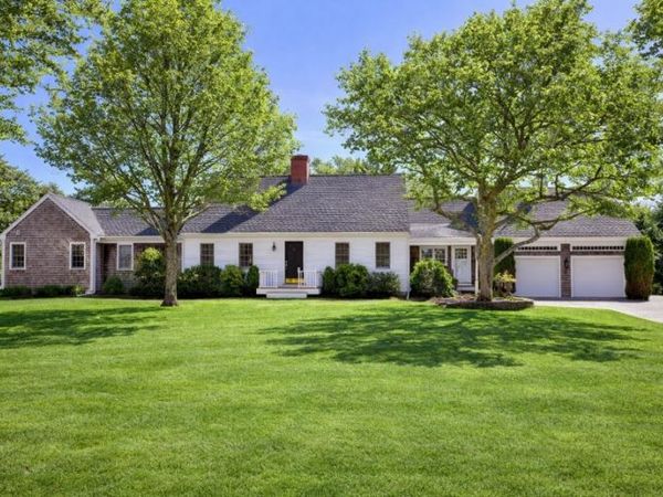 2 Bold Meadow Road, Edgartown, MA 02539