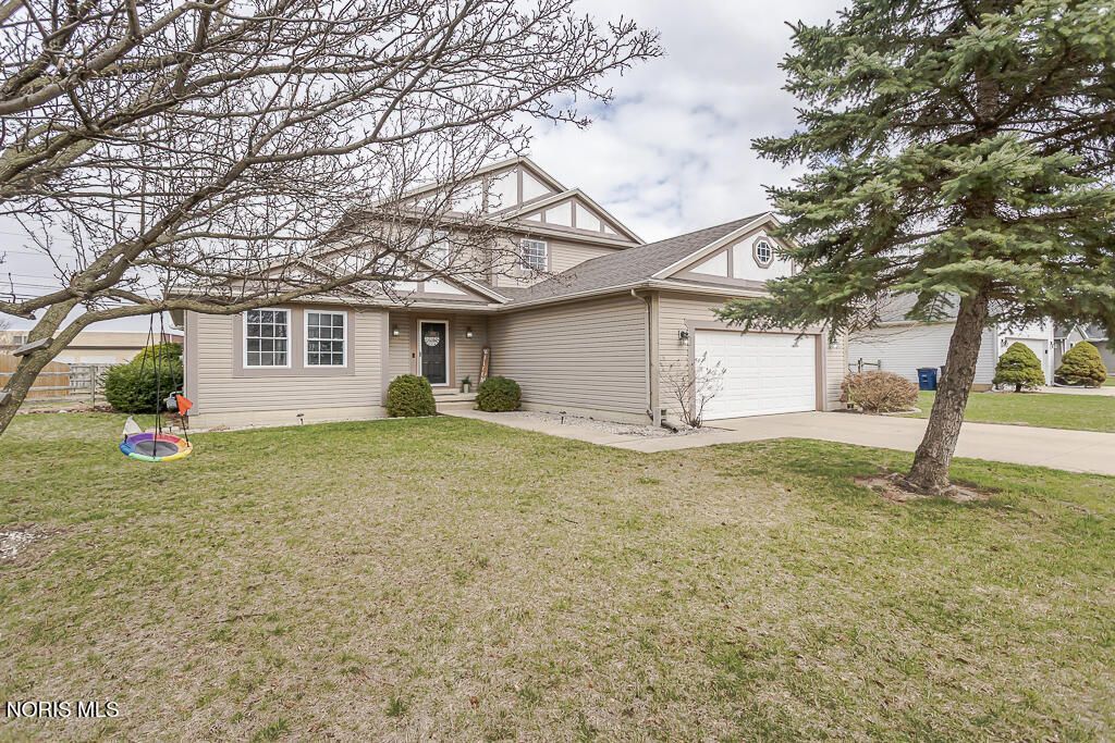 1118 Sandpiper Lane, Bowling Green, OH 43402 Main Photo