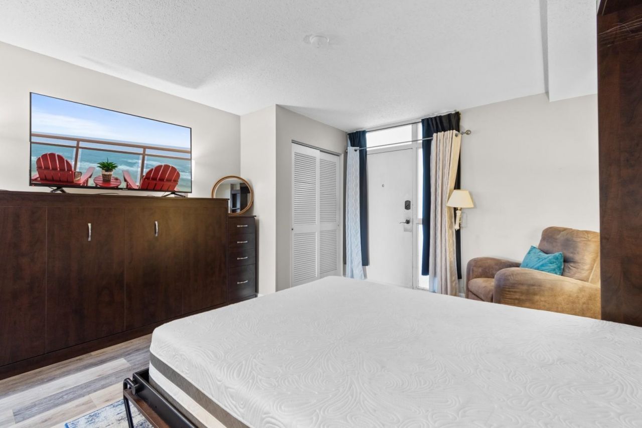 7500 N Ocean Blvd.  Photo 16