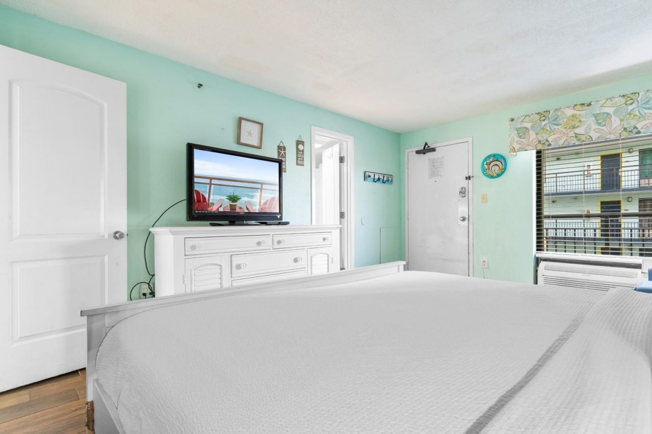 6804 N Ocean Blvd.  Photo 19