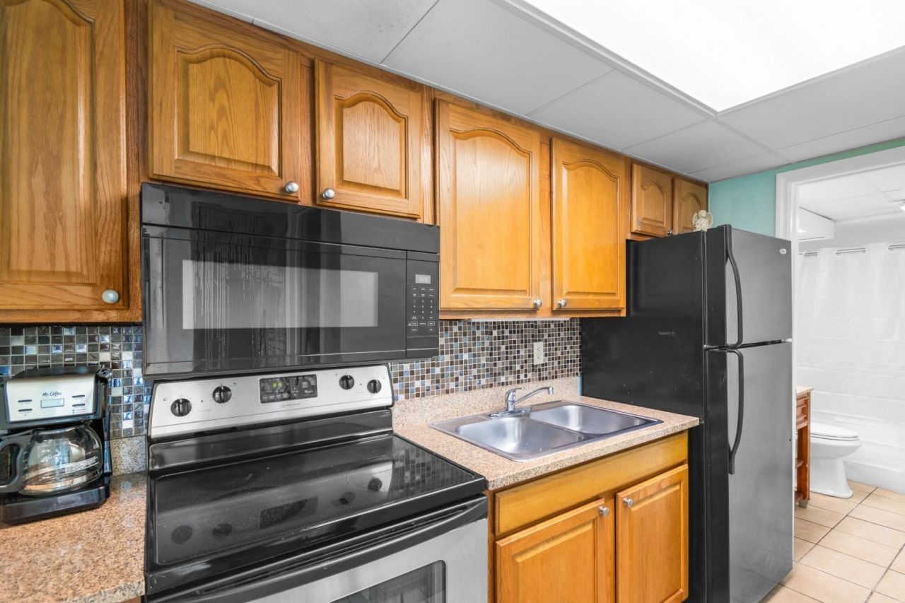 6804 N Ocean Blvd.  Photo 5