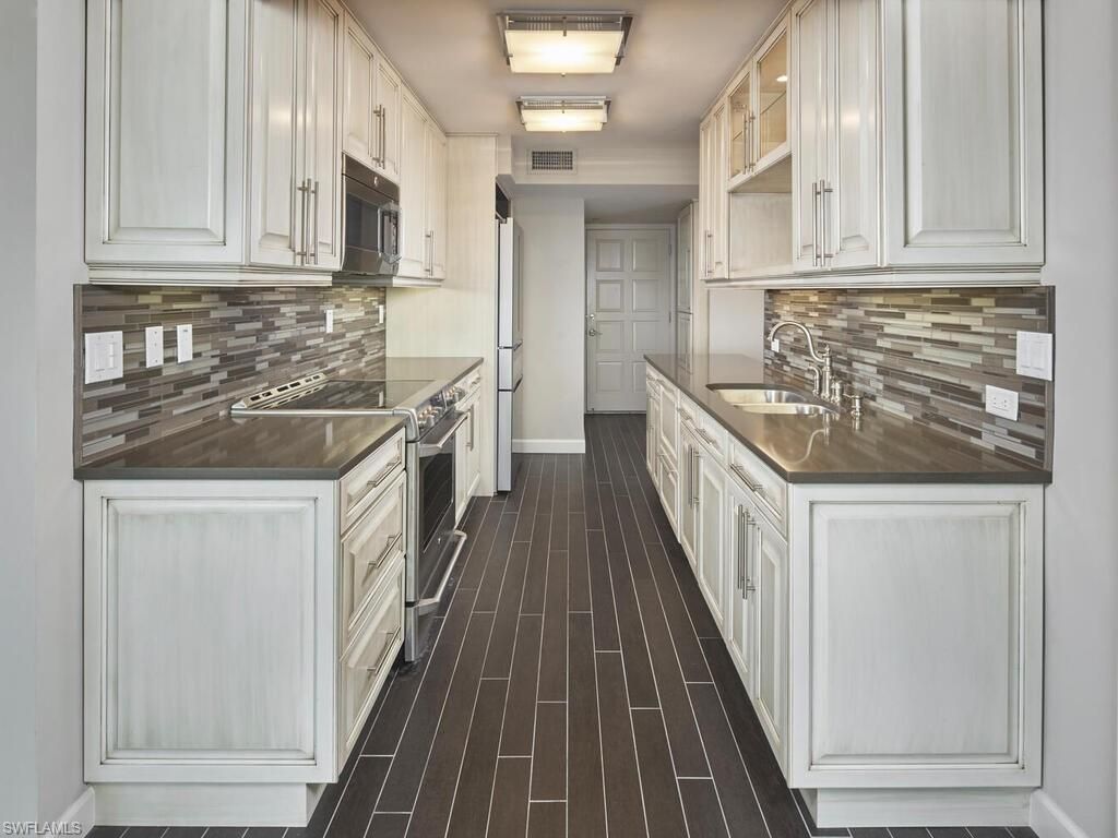 3003 Gulf Shore Blvd N, Unit 604, Naples, FL 34103 Photo