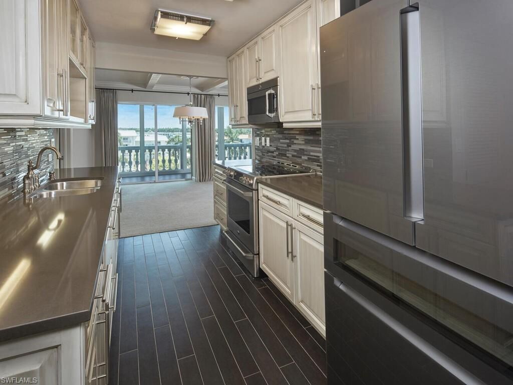 3003 Gulf Shore Blvd N, Unit 604, Naples, FL 34103 Photo