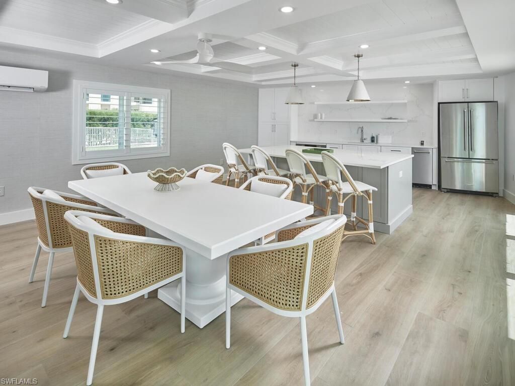 3003 Gulf Shore Blvd N, Unit 604, Naples, FL 34103 Photo