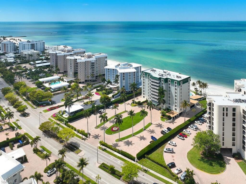 3003 Gulf Shore Blvd N, Unit 604, Naples, FL 34103 Photo