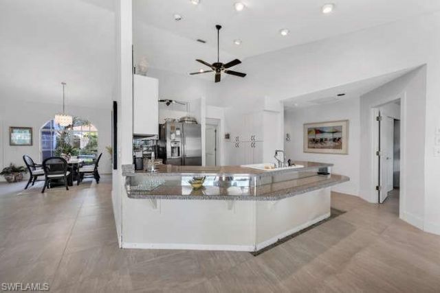 532 Roma Ct, Naples, FL 34110 Photo